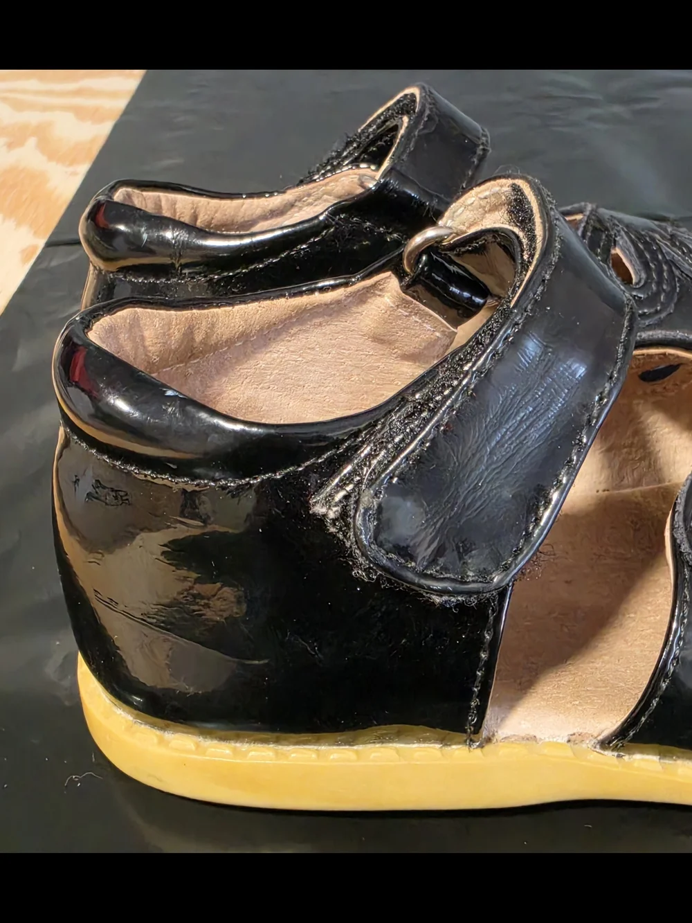 Livie & Luca Black Patent Leather Floral Cutout Mary Jane Shoes Girl's Size 7